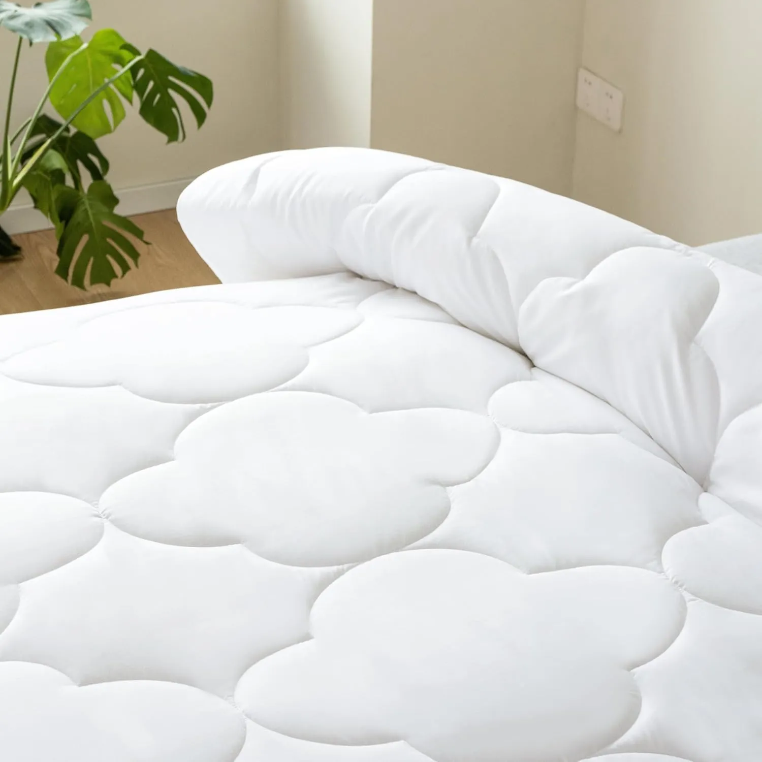 100% Premium Bamboo Microfiber Quilt | Double Size | Breathable & Machine Washable Duvet