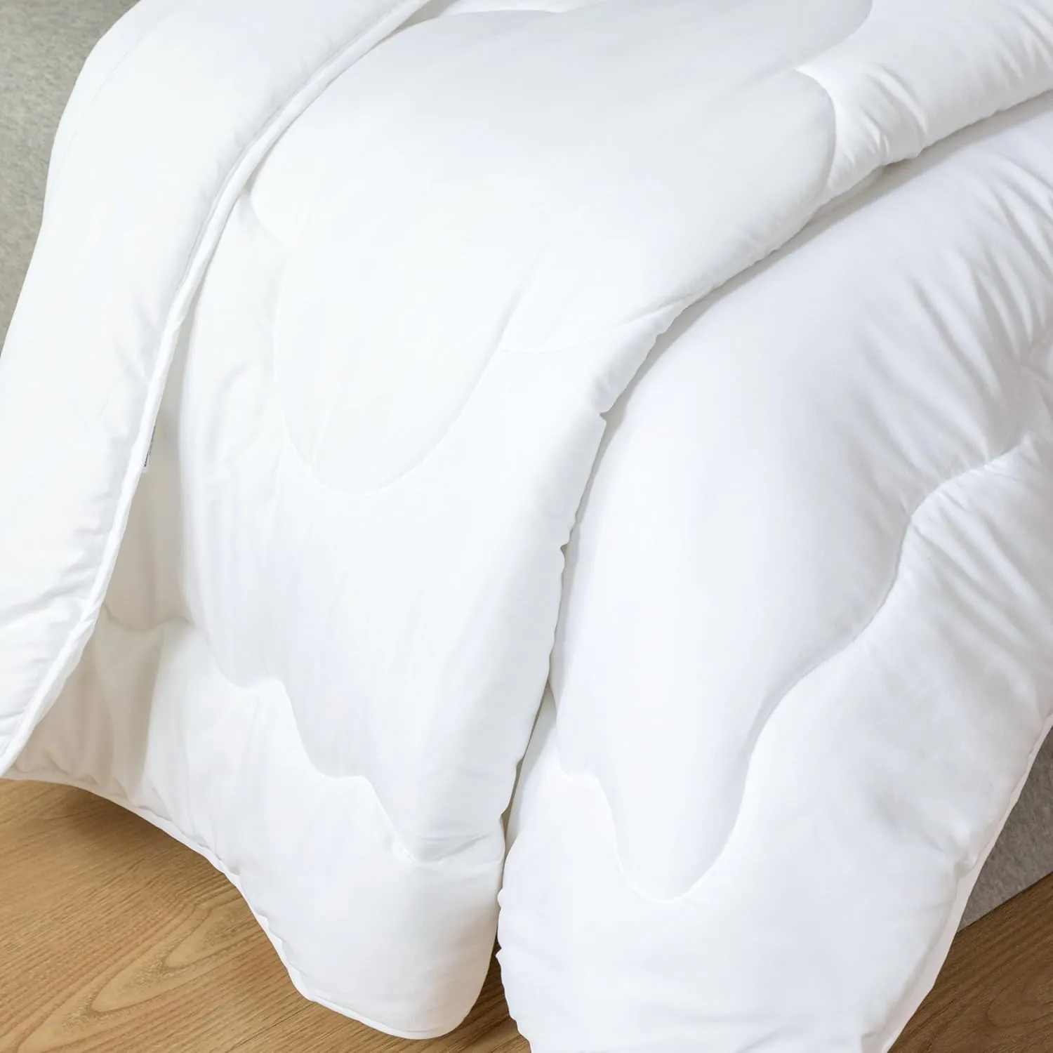 100% Premium Bamboo Microfiber Quilt | Double Size | Breathable & Machine Washable Duvet