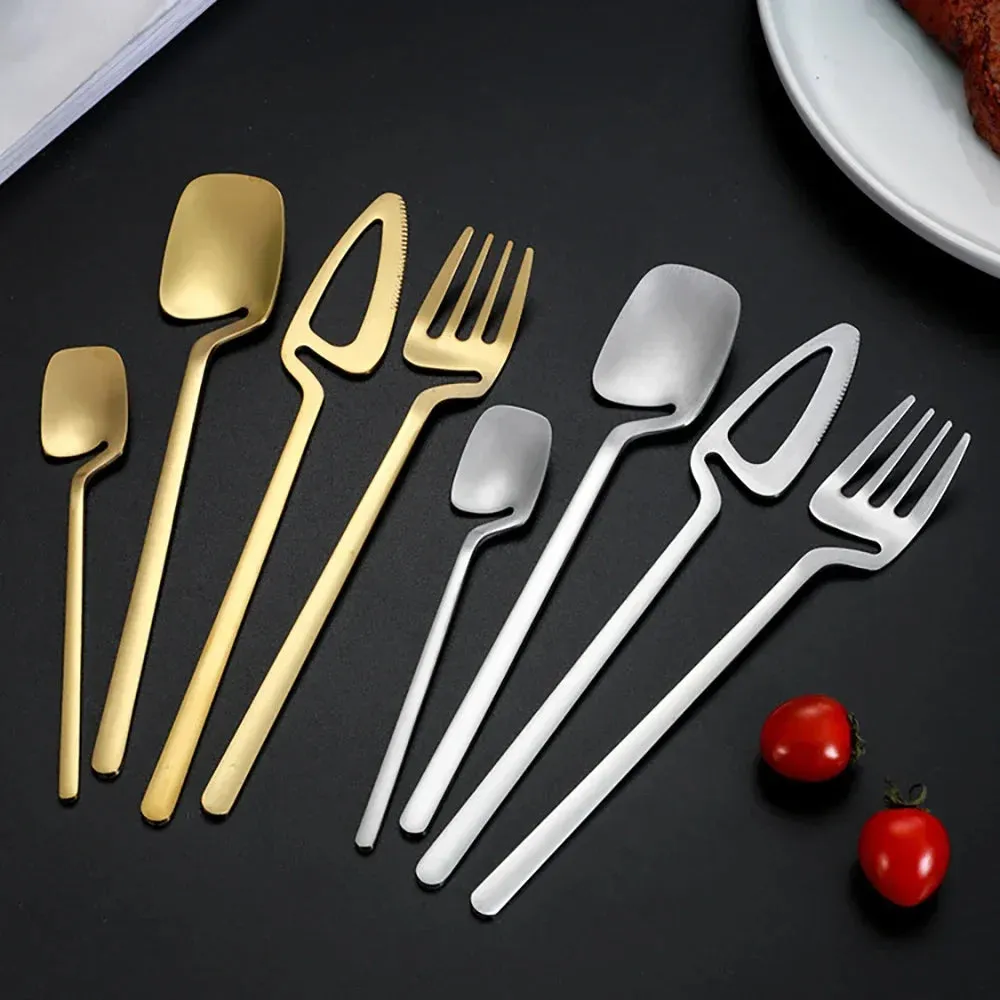 16 Piece Stainless Steel Cutlery Set For Kitchen Use