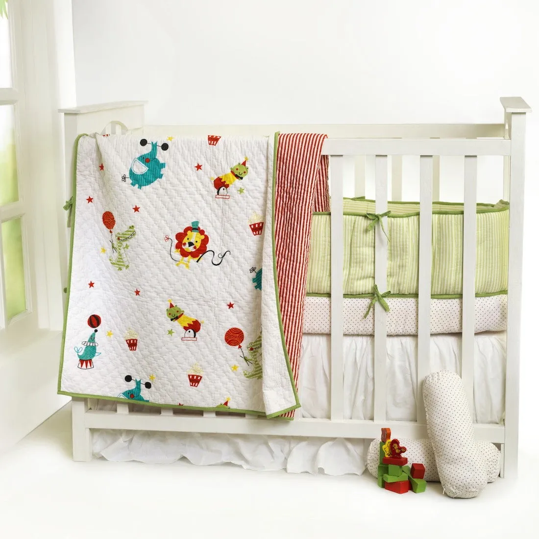 Circus Circus Quilt <br> <span style="font-size: 11px; font-family:Helvetica,Arial,sans-serif;">Can Be Personalised, Reversible</span>