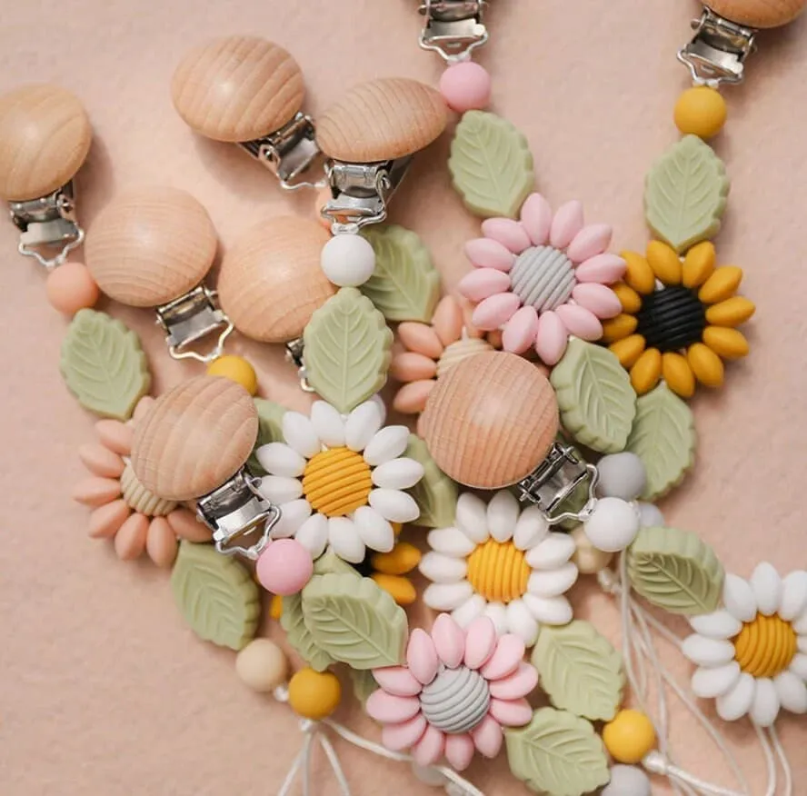 Daisy - BPA Free Silicone Baby dummy clip with flower and leaf