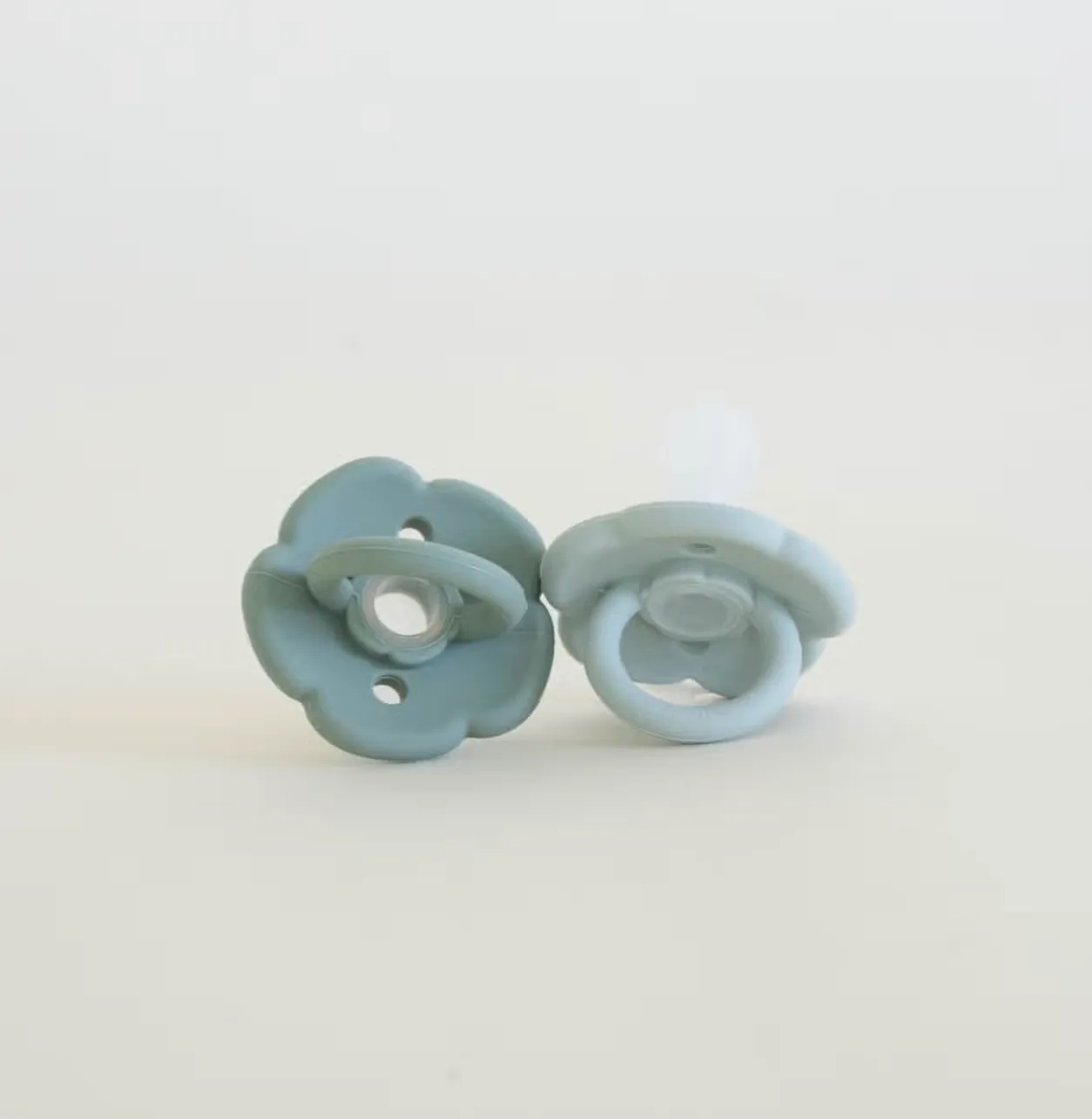 Flower Pacifier Set