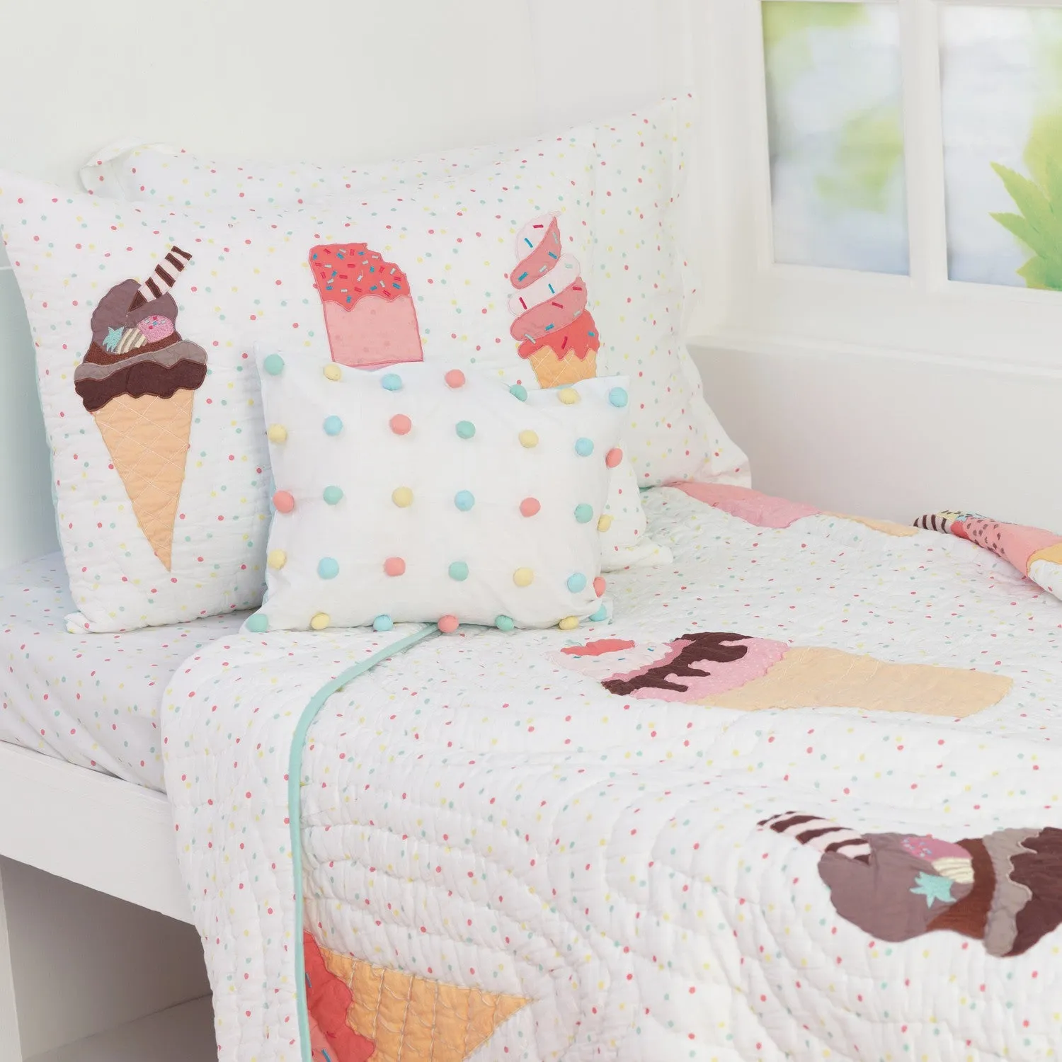 Scoops & Smiles Kids Reversible Quilt <br> <span style="font-size: 11px; font-family:Helvetica,Arial,sans-serif;">Can Be Personalised, Ages 3 to 15</span>